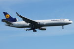 Lufthansa Cargo McDonnell Douglas MD-11F D-ALCN, cn(MSN): 48806,
Frankfurt Rhein-Main International, 26.05.2016.