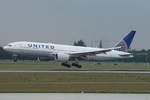 United Airlines Boeing B777-222 N769UA, cn(MSN): 26921,
Frankfurt Rhein-Main International, 25.05.2016.