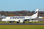 Finnair Embraer ERJ-190LR OH-LKH rollt am Flughafen Hamburg Fuhlsbüttel Helmut Schmidt zum Start aufgenommen am 27.11.16