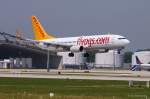 Pegasus Airlines, TC-AIS  Sevde Nil D. , B737-82R(W) bei der Landung in MUC aus Istanbul (SAW) 18.06.2013