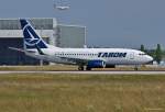 Tarom, YR-BGH  Hunedoara , B737-78J(W) beim Start in MUC nach Sibiu (SBZ) 09.07.2013