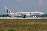 Qatar Airways, A7-BCC, B787-8 bei der Landung in MUC aus Doha (DOH) 10.07.2013