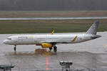 Vueling Airlines, EC-MMU, Airbus A321-231, msn: 7218,  Mason Wartman , 14.Oktober 2024, NUE Nürnberg, Germany.