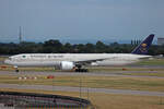 Saudi Arabian Airlines, HZ-AK41, Boeing B777-368ER, msn: 62761/1476, 08.Juli 2023, LHR London Heathrow, United Kingdom.