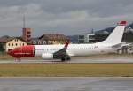 Norwegian Air Shuttle Boeing 737-883P LN-DYG Flughafen Salzburg 15.01.2011