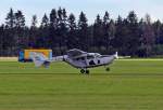 Cessna O-2A Super Skymaster, N590D, ehemals USAF Beobachtungsflugzeug, bei der Landung in Breitscheid - 29.08.2015