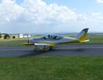 Roko Aero NG-6 UL, D-MWLO in Coburg-Brandensteinsebene (EDQC) auf dem Weg zum Start am 20.7.2024