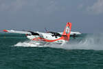 Trans Maldivian Airways, 8Q-TMH, De Havilland Canada DHC-6-300 Twin Otter, msn: 668, 19.Dezember 2024, Medhufushi, Maldives.