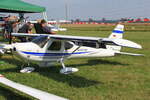 Modellflugzeug Cessna 172S Skyhawk SP, Modell Symphony XXL von RC Flight Academy mit der Kennung D-EFSP. Flugplatz-Wiesenfest am UL-Flugplatz Weilerswist, 01.09.2024.