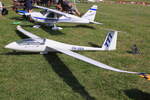 Modell-Segelflugzeug Duo Discus X von Schempp-Hirth. Flugplatz-Wiesenfest am UL-Flugplatz Weilerswist, 01.09.2024.