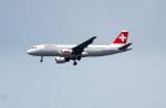 Swiss Airbus A320-214 HB-IJO beim Landeanflug zum Flughafen Berlin-Tegel, 20.06.08.