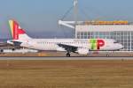 CS-TNQ  Jose Regio  / TAP Air Portugal / A320-214 beim Start in MUC nach Lissabon (LIS) 30.12.2013