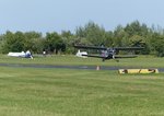 In Startaufstellung ! Antonow AN2 D-FWJE und Jakowlew YAK-52 SP-YUH. Flugplatz Gera (EDAJ), 13.8.2016