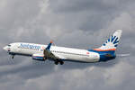 SunExpress (XQ-SKS), TC-SOC, Boeing, 737-8HC wl / 30-years-Sticker, 05.08.2021, EDDS-STR, Stuttgart, Germany