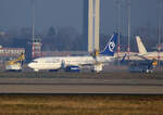 Bluebird, Boeing B 737-86J, 9H-KAR, BER, 01.12.2024