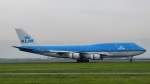 Boeing 747-400 von KLM am 16.10.2013 in Amsterdam. Die Kennung ist PH-BFC