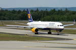 Icelandair Boeing B757-223(WL) TF-ISK, Eldfell  cn(MSN): 24606,
Frankfurt Rhein-Main International, 21.05.2018.