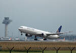 United Airlines, Boeing B 767-424(ER), N67052, BER, 19.08.2022