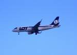 LOT-Polish Airlines mit Embraer ERJ-170-100LR SP-LDH beim Landeanflug zum Flughafen Berlin Tegel, 09.07.08.