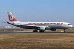 Turkish Airlines Airbus A330-203 TC-JNC beim Start in Frankfurt 19.2.2025